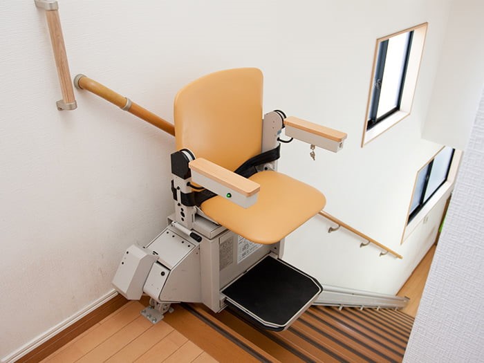 いす式階段昇降機【タスカル STⅢ】