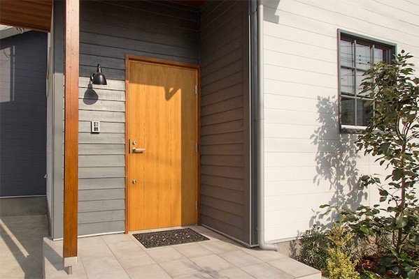 ユーロトレンドG <木製断熱玄関ドア>