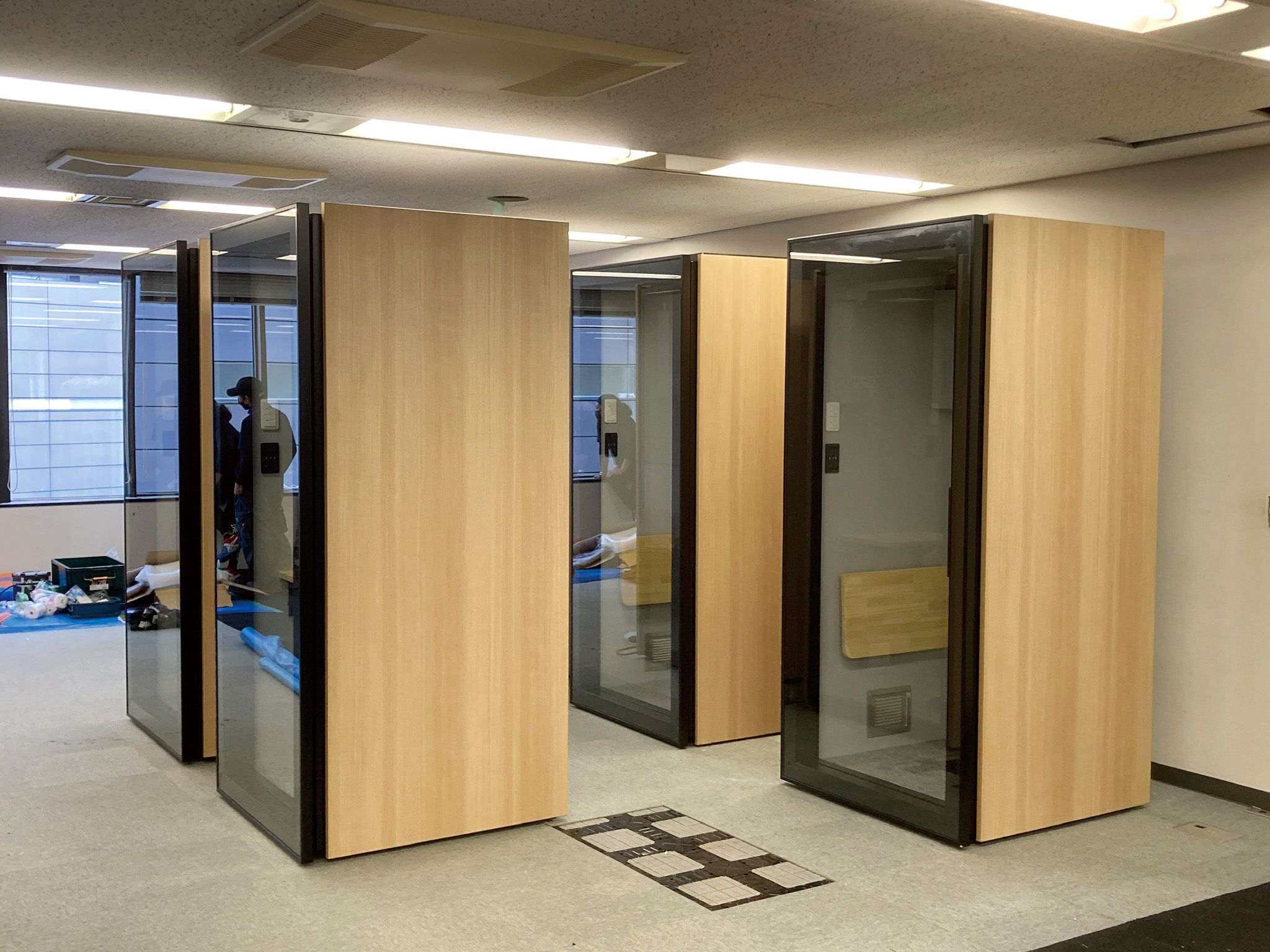 オフィスにワークブースを設置しよう！パーソナルブースの特徴と