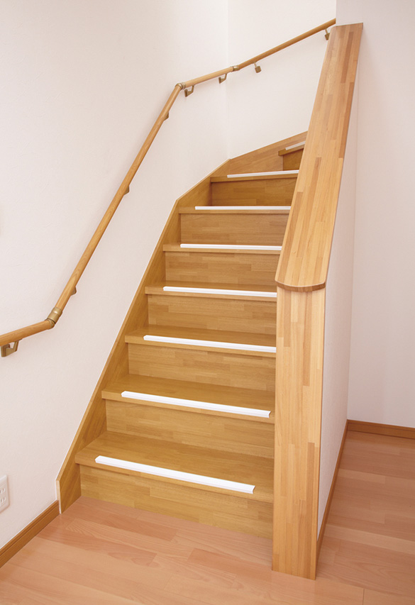 住宅室内木製階段専用 階段すべり止めホワイトスベラーズ