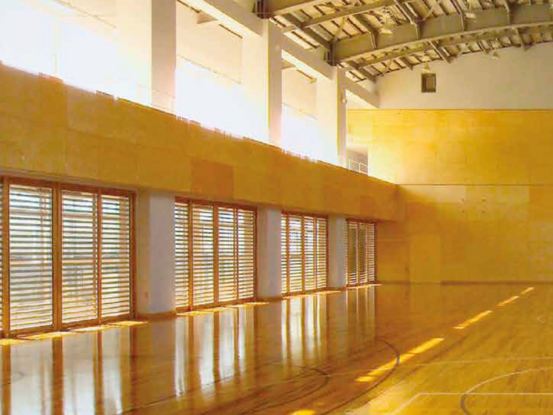 株式会社ニュースト 木アルミ複合防球格子建具 ボールガード