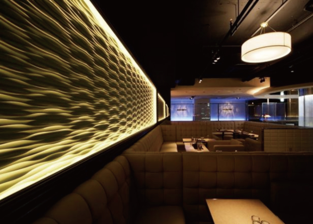 写真：内装用パネル「サカイリブ」（株式会社サカイ）