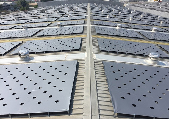 金属折板屋根専用 遮熱システム「冷えルーフ」