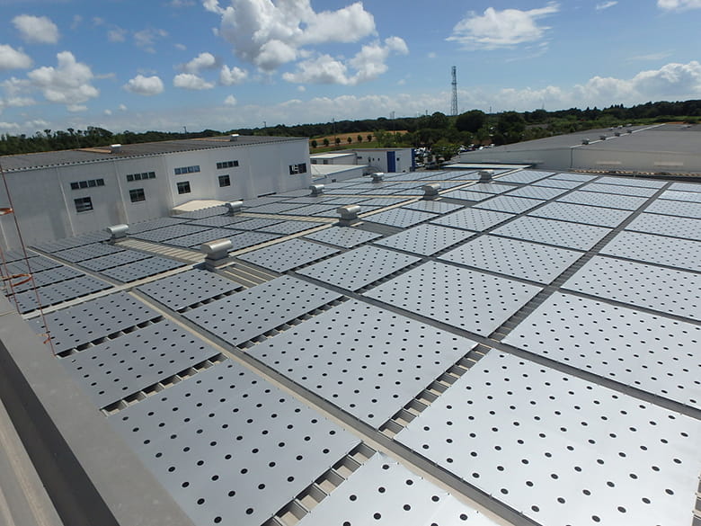 冷えルーフ【雨音対策】