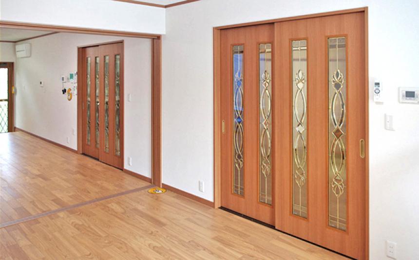 ピュアグラスドア