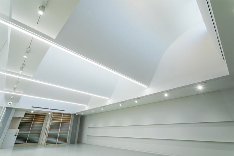 エフジーボード/株式会社エーアンドエーマテリアル