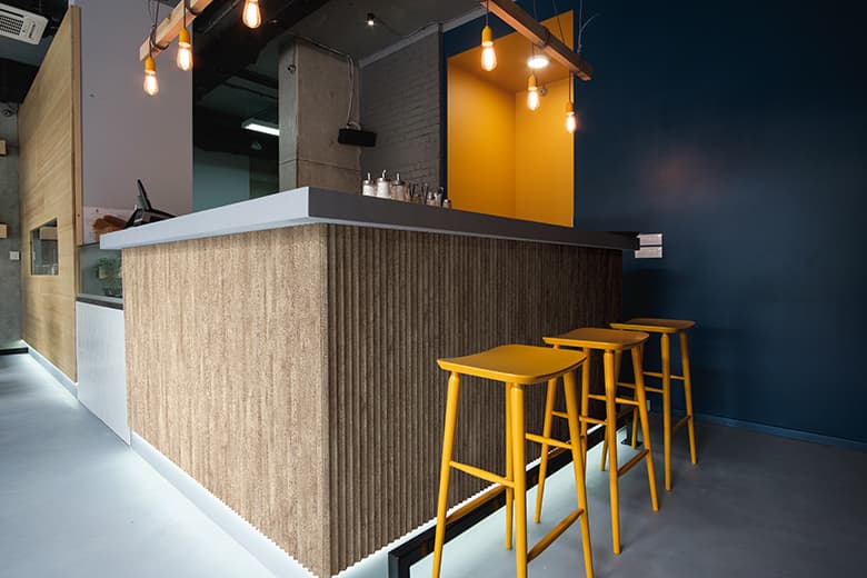 曲面化粧材「アイカアール」