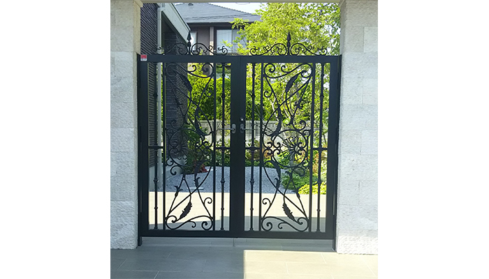 アルミ鋳物製装飾金属「CAZARY® ORNAMENTAL HARDWARE」門扉