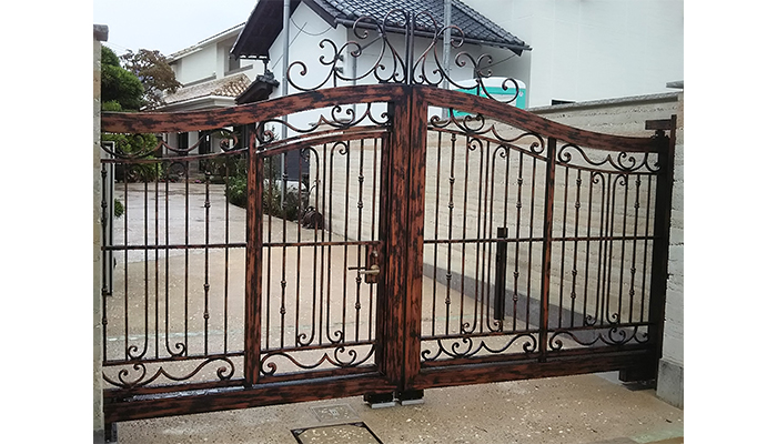 アルミ鋳物製装飾金属「CAZARY® ORNAMENTAL HARDWARE」門扉
