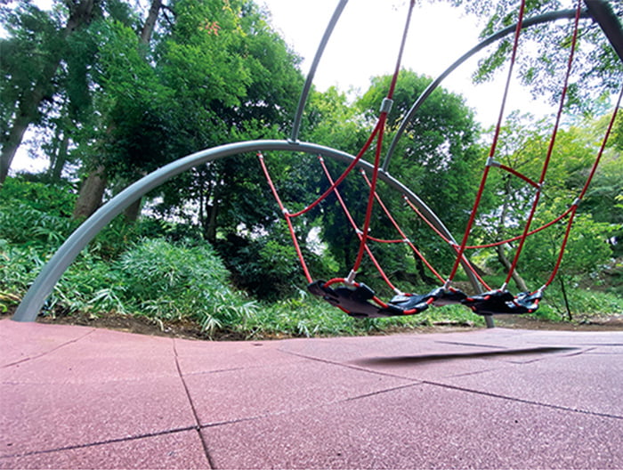 インクルーシブ遊具『エルシ』