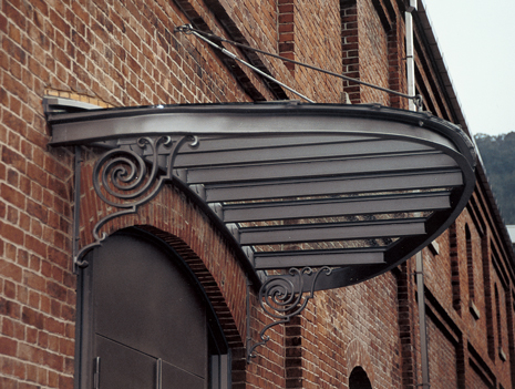 建築装飾金物「キャノピー・ドア・面格子」