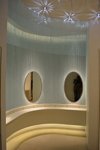 STRINGS CURTAIN Lineview