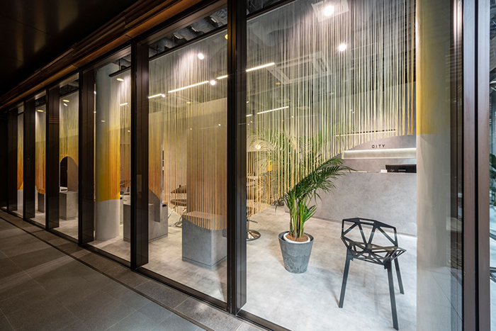 STRINGS CURTAIN Lineview