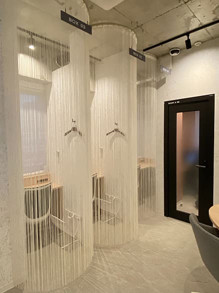 ストリングスカーテン・ラインビュー【クラシック】/株式会社Anonimo Design