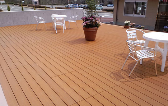 ささくれやひび割れの無い人工木建材 ニュース一覧 株式会社呉松 建築 設備 建材メーカー一覧 建材ナビ 建築材料 建築資材専門の検索サイト