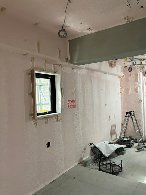 世界最高クラスの断熱性能の現場発泡ウレタン「BEXUR™(ベクサー)」