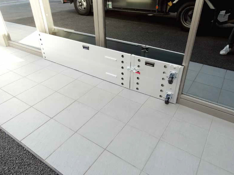 止水板「ちょい止め隊」 / 安田株式会社