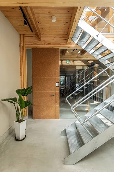 ReCORK WOOD PANEL(リコルクウッドパネル)/日本エムテクス株式会社