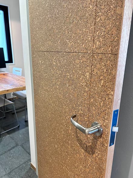 ReCORK WOOD PANEL(リコルクウッドパネル)/日本エムテクス株式会社