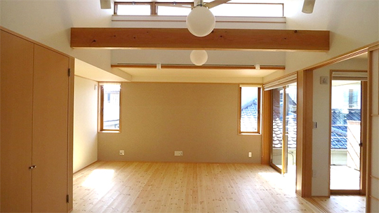 施工例:シャンパンイエロー