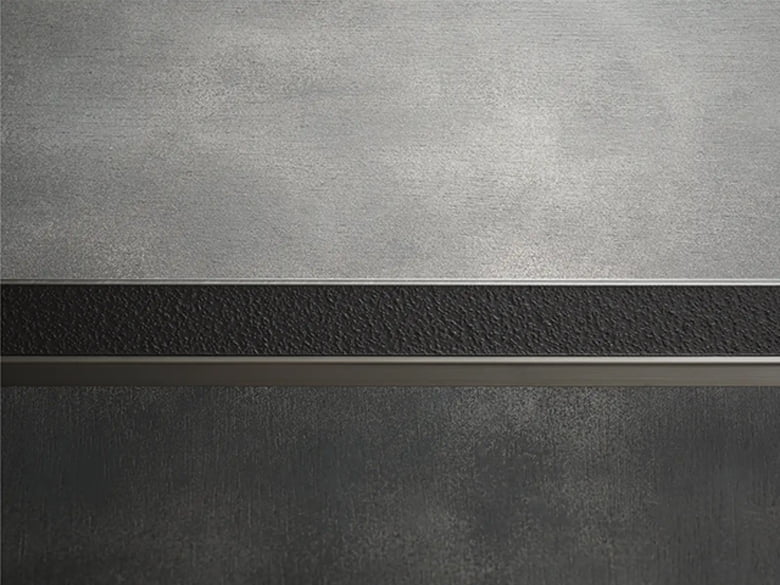 【AFOLA】屋外階段用ノンスリップ