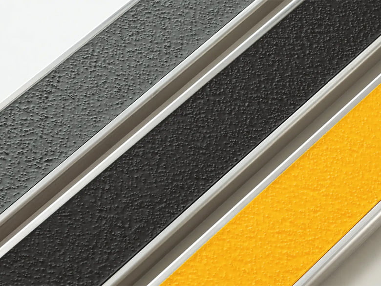 【AFOLA】屋外階段用ノンスリップ