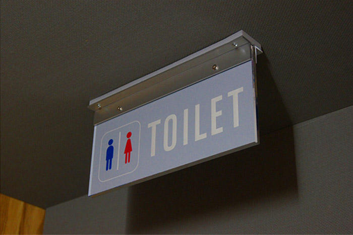 光る案内板(直付タイプ)