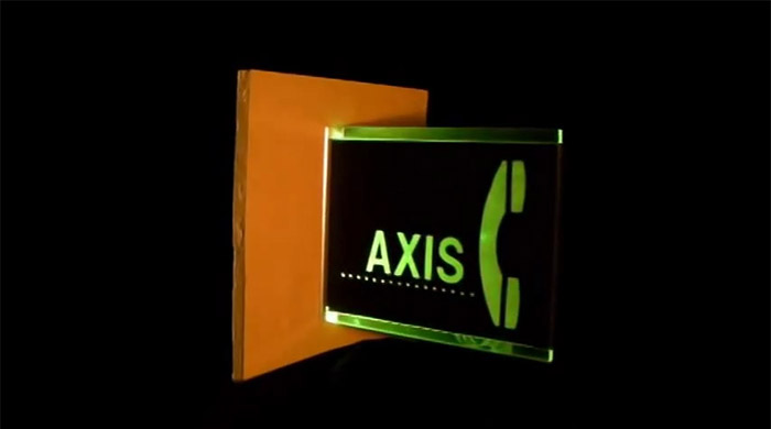 簡単施工の「LED光る案内板」