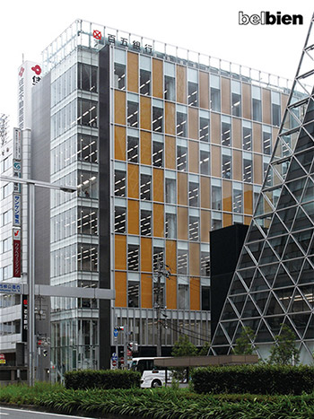 粘着剤付き化粧フィルム「ベルビアン」