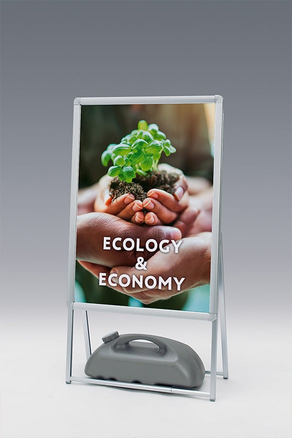 省スペース設置スタンド【ポスタースタンド・イーゼル】動線確保に便利