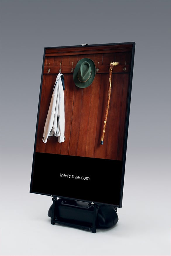 省スペース設置スタンド【ポスタースタンド・イーゼル】動線確保に便利