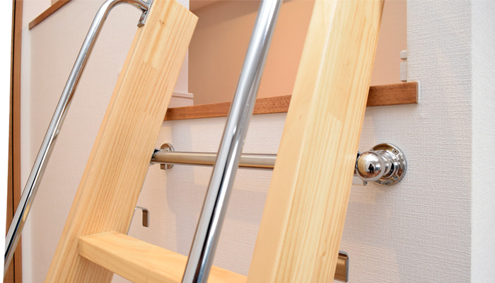 カラー対応【カスタムラダー】 木製ロフトはしご