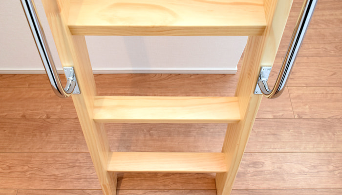 カラー対応【カスタムラダー】 木製ロフトはしご