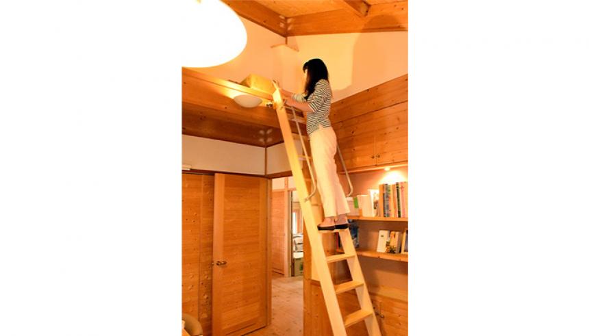 国産【セーフティーラダー】 木製ロフトはしご