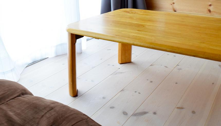 北欧レッドパイン無垢フローリング