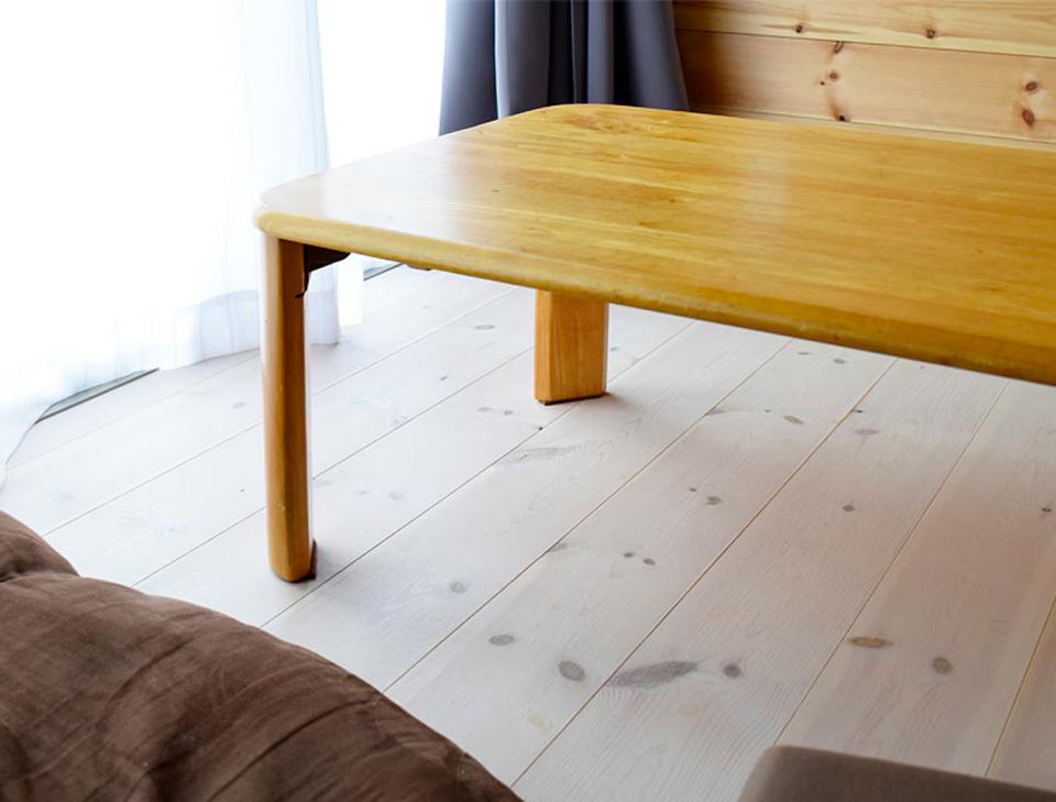 北欧レッドパイン無垢フローリング