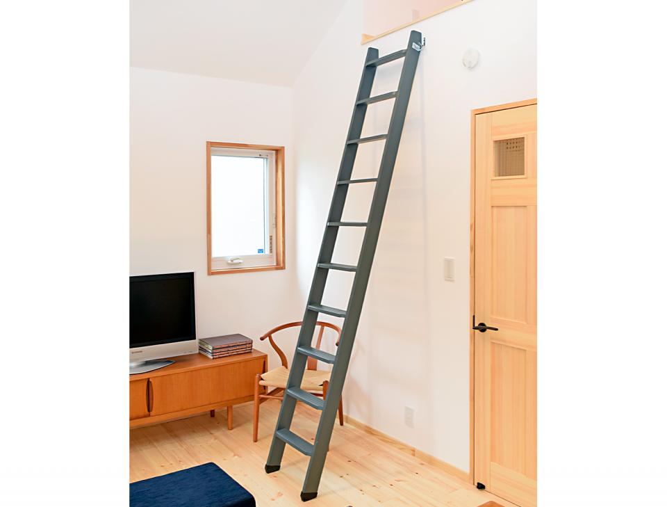軽量【北欧ラダー】 木製ロフトはしご