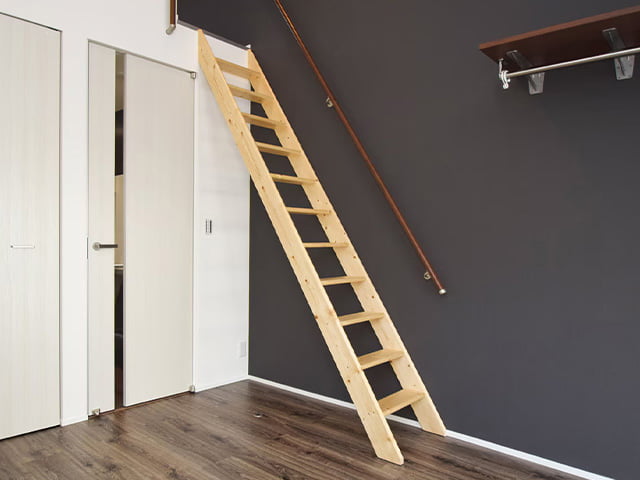 北欧産【ワイドステップ】 木製ロフト階段