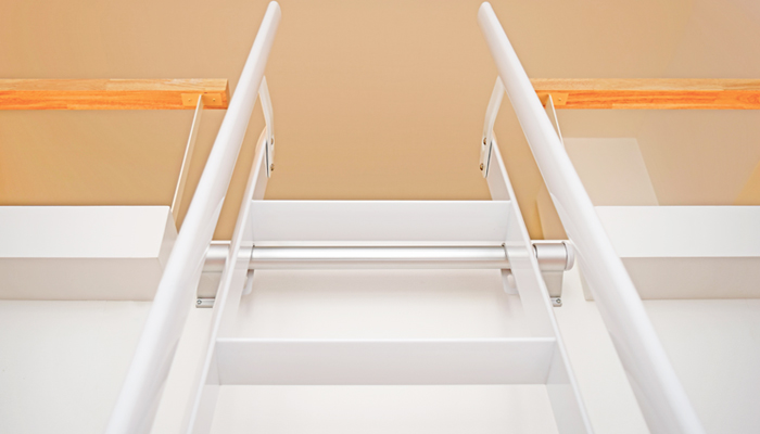 最軽量【ルカーノラダー】アルミ製ロフトはしご