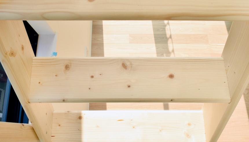 北欧産【ワイドステップ】 木製ロフト階段