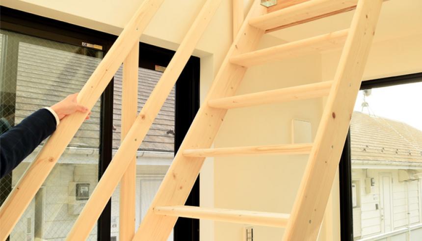 北欧産【ワイドステップ】 木製ロフト階段