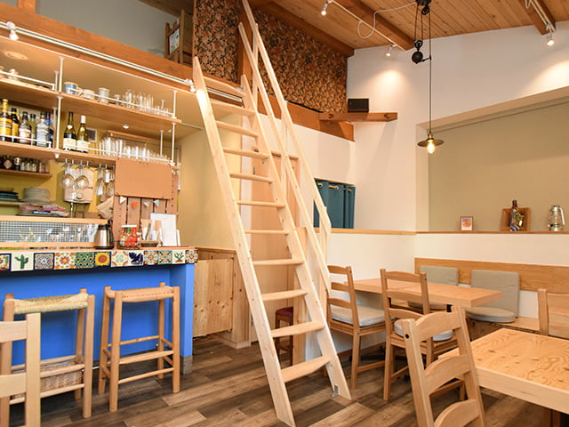 北欧産【デザインステップ】 木製ロフト階段