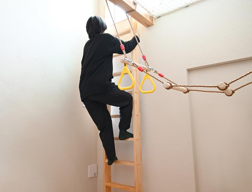 垂直仕様【カスタムラダー】木製はしご 完全固定式