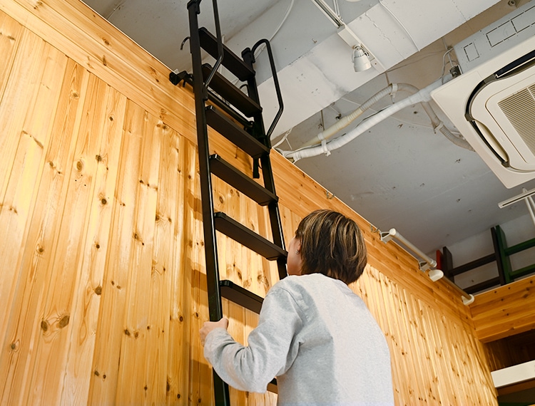 【ユニットラダー】 スチール製ロフトはしご 正面手すり仕様