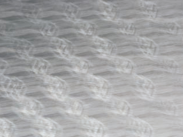 フローイングヘアラインリーフ