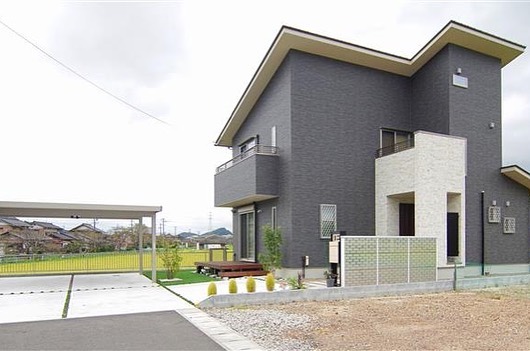 レンガ風ステンレスの壁面パネル/株式会社美光技研