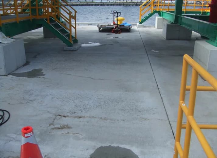 Sクリートフロア