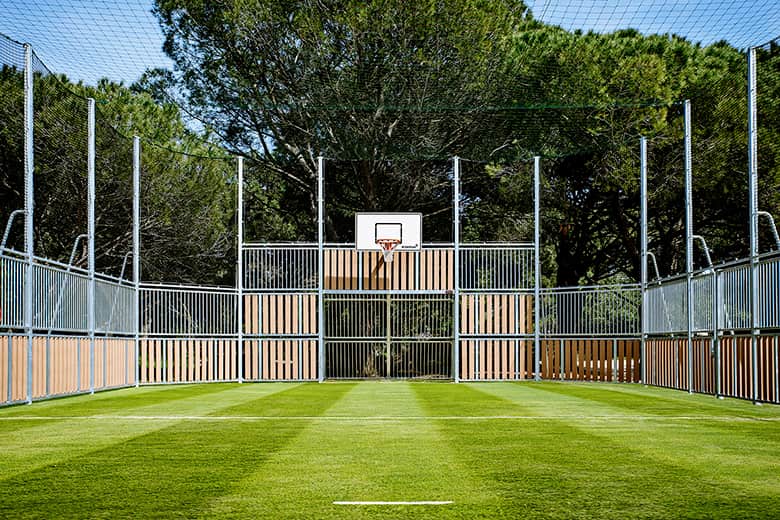 コンパン社マルチスポーツコート:株式会社ボーネルンド/株式会社コンパンプレイスケープ