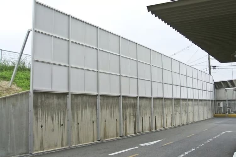 大型防音壁/株式会社ブルアンドベア