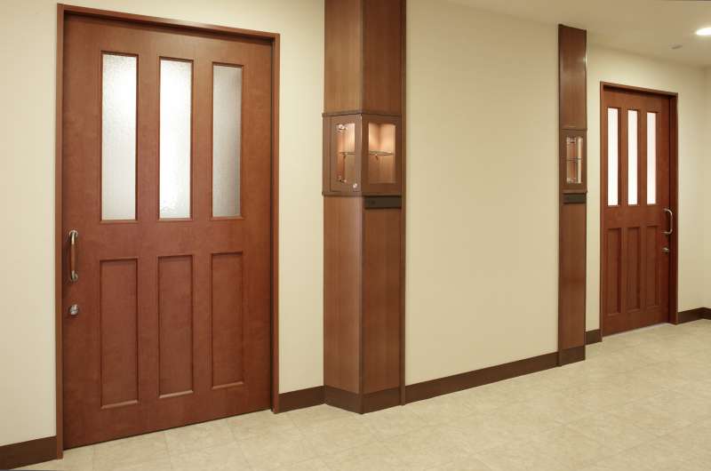 高齢者集合住宅向け玄関ドア 【ヴァリフェイス】